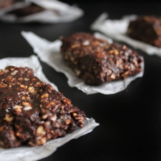 Fudgy No-bake Protein Brownie Bars