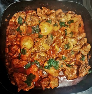 Chicken And Gadra Beans Curry