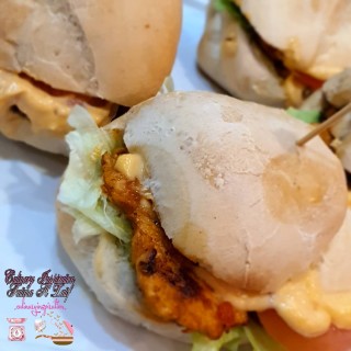 Sriracha Chicken Burgers