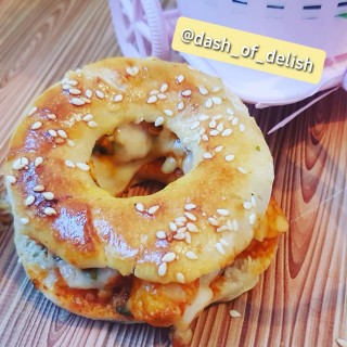 Cheesy Chicken Bagels