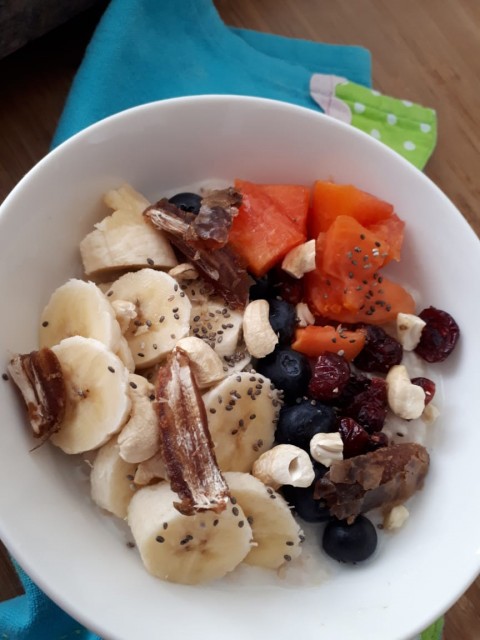Oats And Fruit Bowl