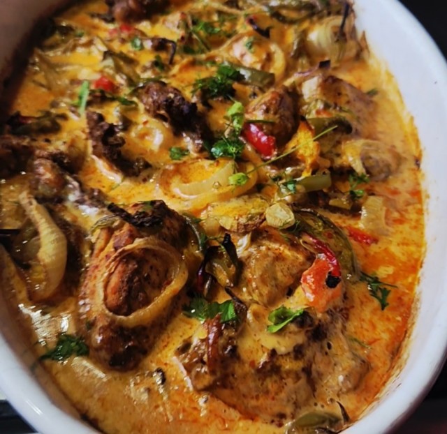 Saucy Portuguese Chicken