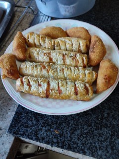 Cheesy Vienna Grillers