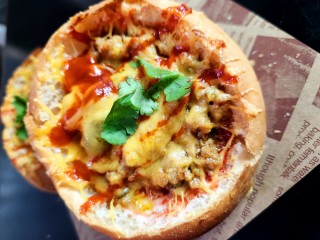 Cheesy Curried Mince Buns