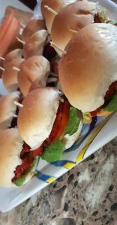 Mini Tandoori Burgers