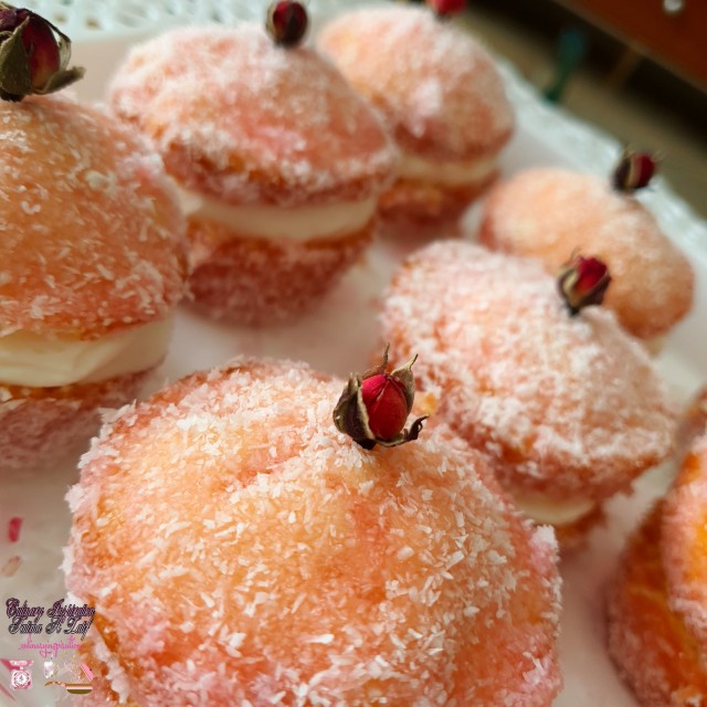 Lamingtons Or Rose Snowballs