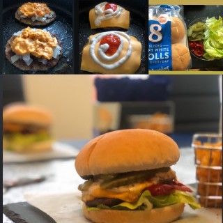 Healthy Burgers (steamed And Has Salad π€·π»ββοΈ)