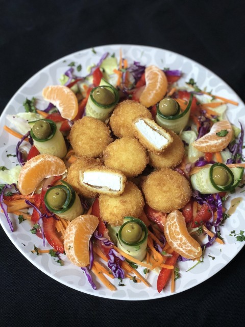 Fried Goat Cheese Salad 🥗