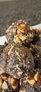 No Bake Date Energy Balls