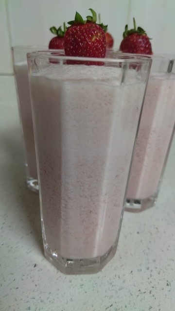 Strawberry Milkshake 🍓🍓🍓