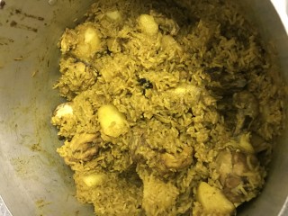 Tasty Chicken Akni