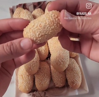 Sesame Biscuits