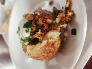 Baked Potato With Mince