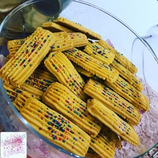 Custard Biscuits