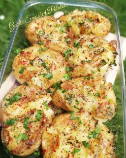 Garlic Smashed Potatoes