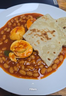 Baked Beans With Boiled Eggs