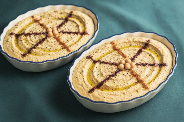 Easy Middle Eastern Hummus