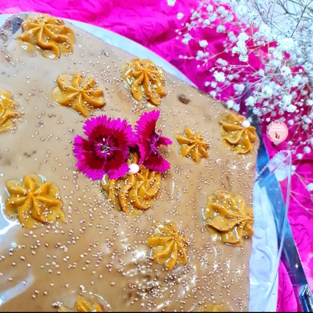 Coffee Caramel Deluxe Cake