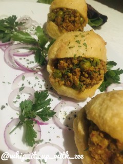 Beef Mince With Peas