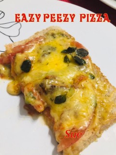 Easy Peezy 2 Min Pizza