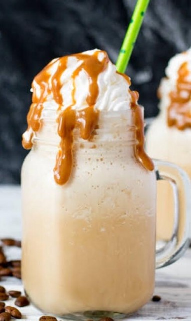 Homemade Starbucks Caramel Frappucino