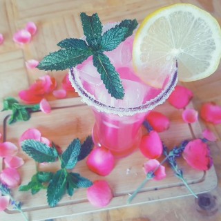 Pinky Lemonade