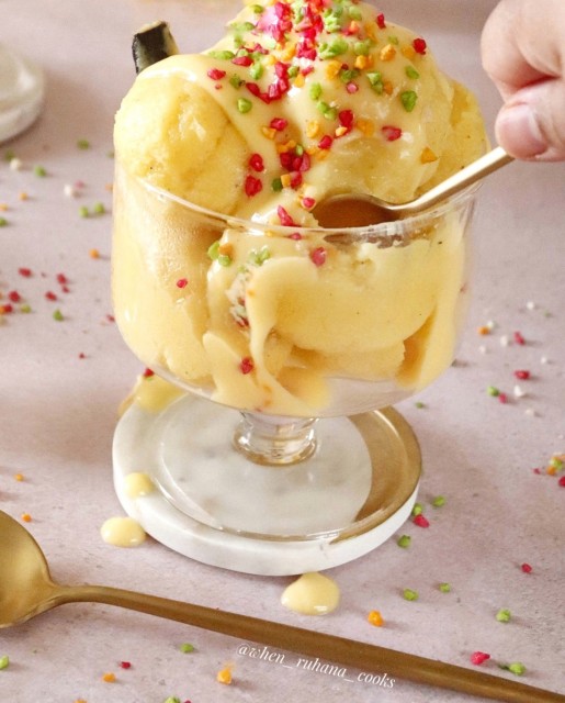 Custard Soji