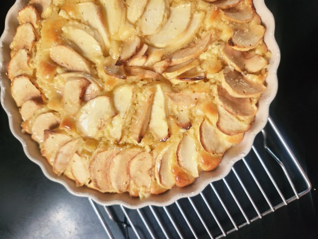 Apple Cake