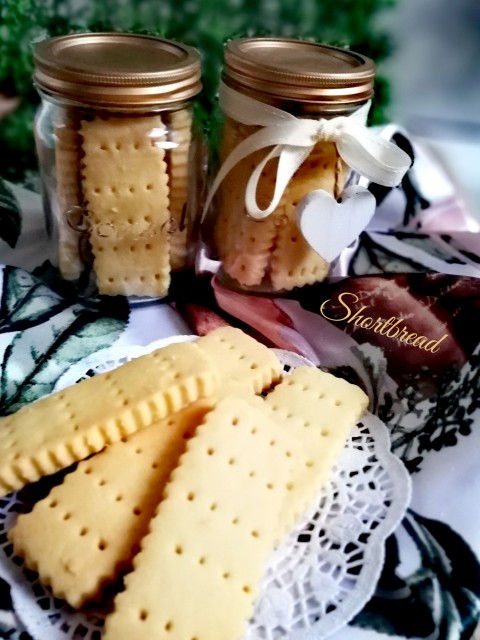 Woolworths Inspired Shortbread Biscuits