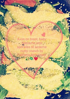 Avos On Toast, Baby Spinache Nutty Crunchy Seseme Drizzles