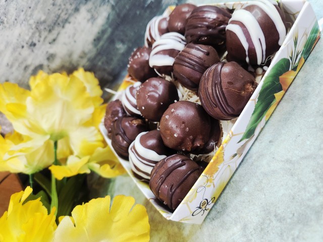 Cookie Dough Truffles