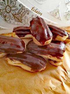 Chocolate éclairs