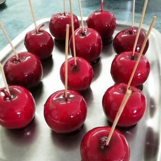 Toffee Apple π
