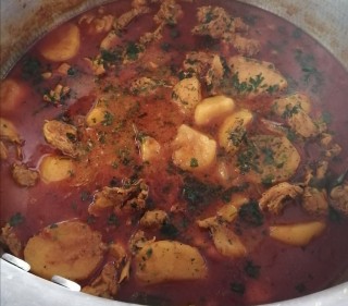 Chicken Curry +-20 Pple