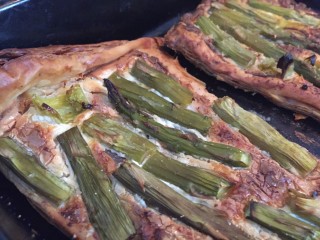 Asparagus And Cream Cheese Tart
