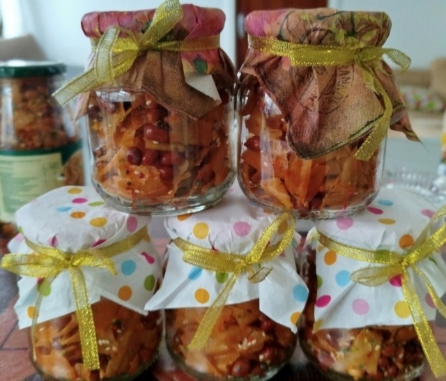 Pur And Peanut Chevro/snack