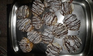 Chocolate Eclairs Puffs