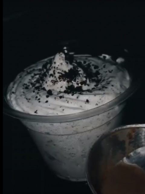 Easy Oreo Mcflurry