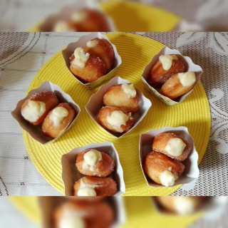 Custard Filled Doughnuts