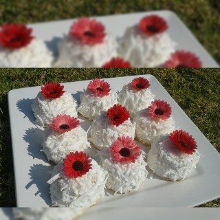 Coconut Cream Cupcakes