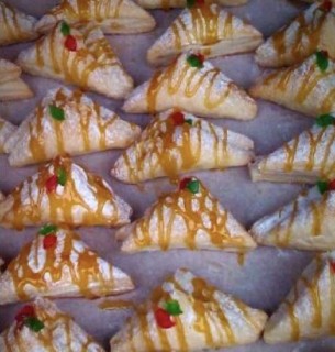 Apricot Jam Puffs