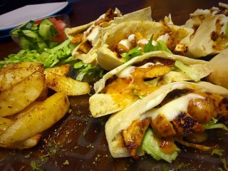 Mochachos Inspired Chicken Pitas / My Version