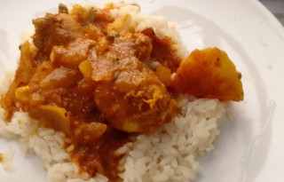 Easy And Delicious Chicken Curry