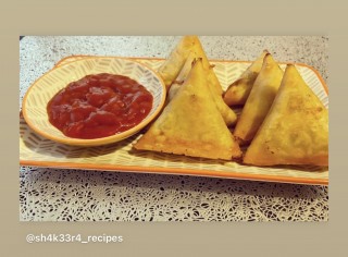 Magni Dhall Samosa