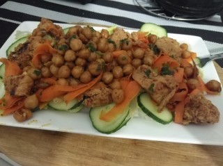 Easy Chicken And Chickpea Salad
