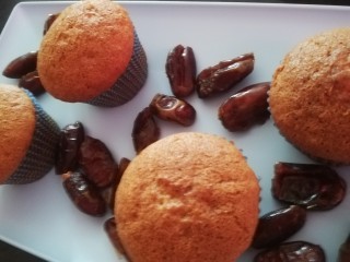 Date Mini Cakes