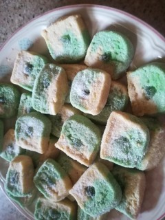 Pecan Two Tone Biscuit Slices