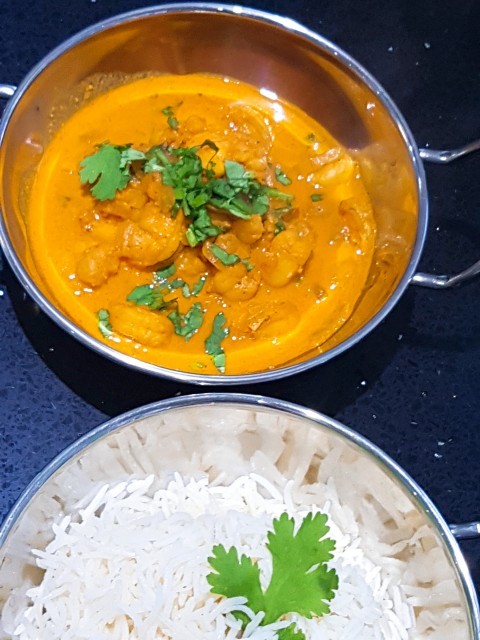 Chicken and hot sale prawn curry