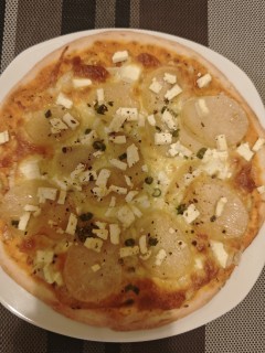 Easy Potato And Feta Pizza