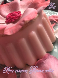 Rose And Elachi Panna Cotta